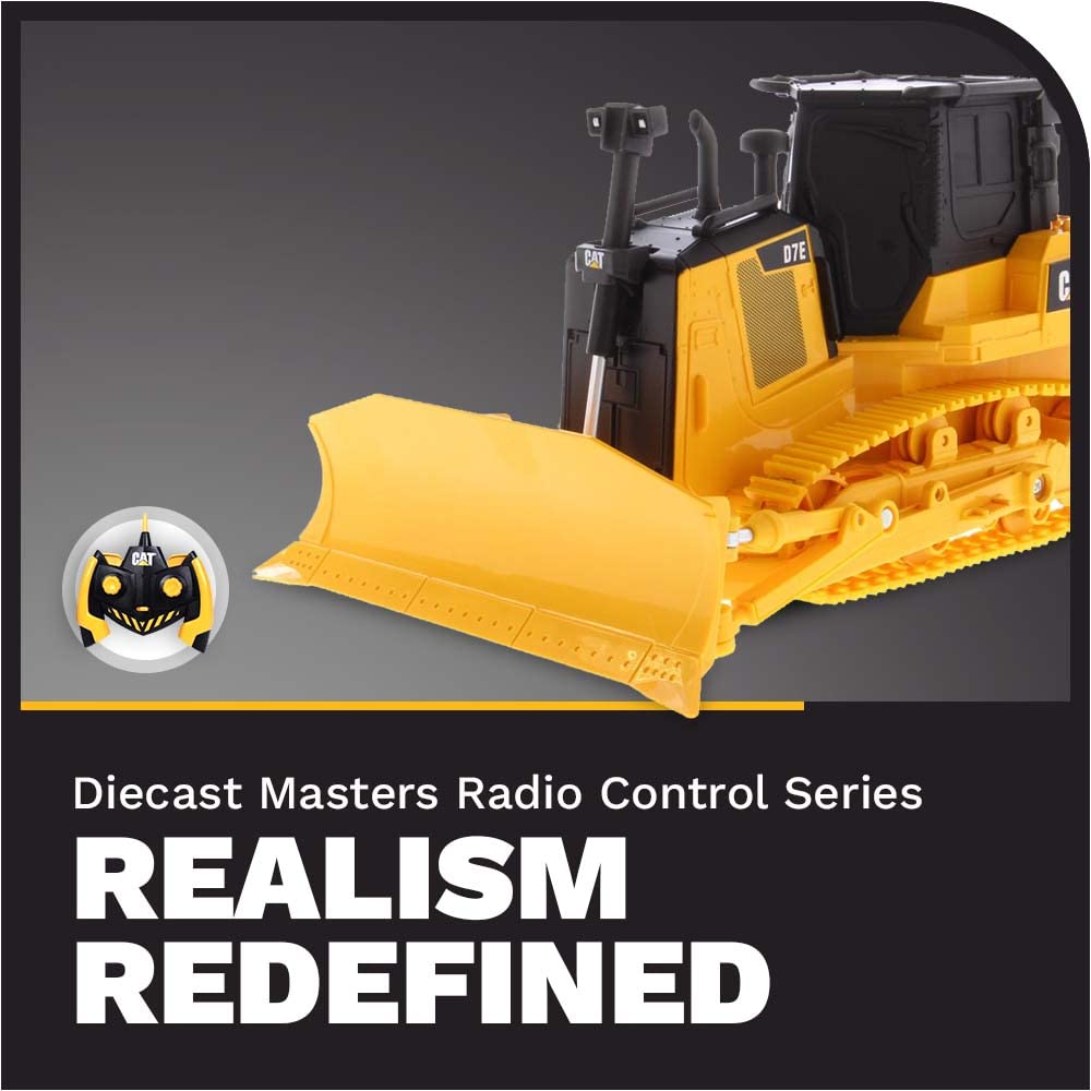 Carrera RC 1:24 CAT D7E Track Type Tractor I RC Baustellenfahrzeug für Kinder & Erwachsene, Jungs & Mädchen I Offizielle CAT-Lizenz I Mit LED-Beleuchtung I Soundeffekte für Baustellen-Erlebnis