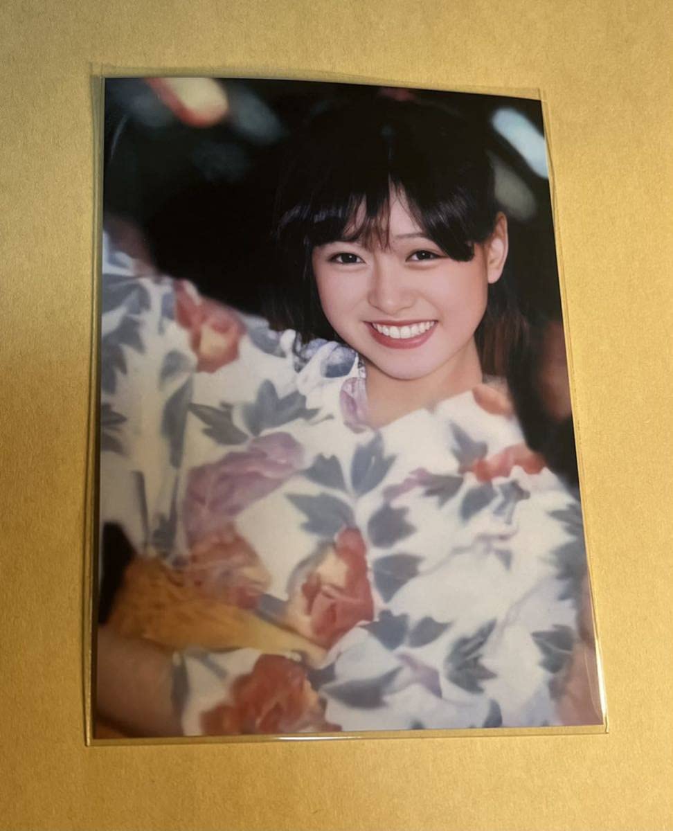 Amazon.co.jp: 中森明菜 L判 写真 昭和アイドル 歌姫 レトロ 22 : おもちゃ