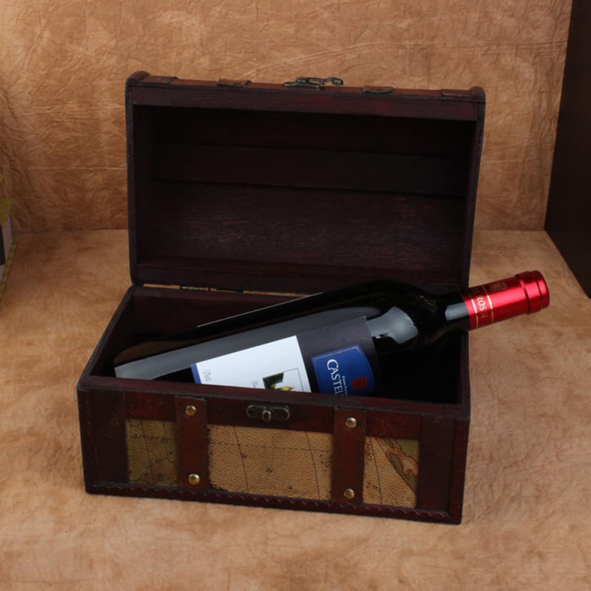 Box Chest Storage Wooden Retro with Treasure Buckles, Timber Material Color Display Random for Jewelry and Earrings Storage, Gift and Home Decoration