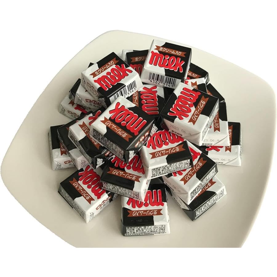 Amazon.co.jp: チロルチョコ ミルク 60個セット 大量 大容量 チロル