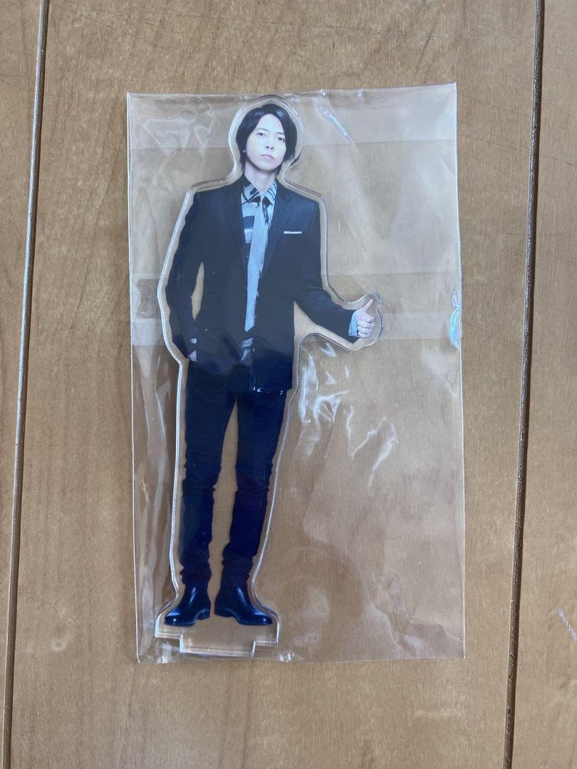 Amazon.co.jp: 山下智久 アクリルスタンド Club9 : おもちゃ 