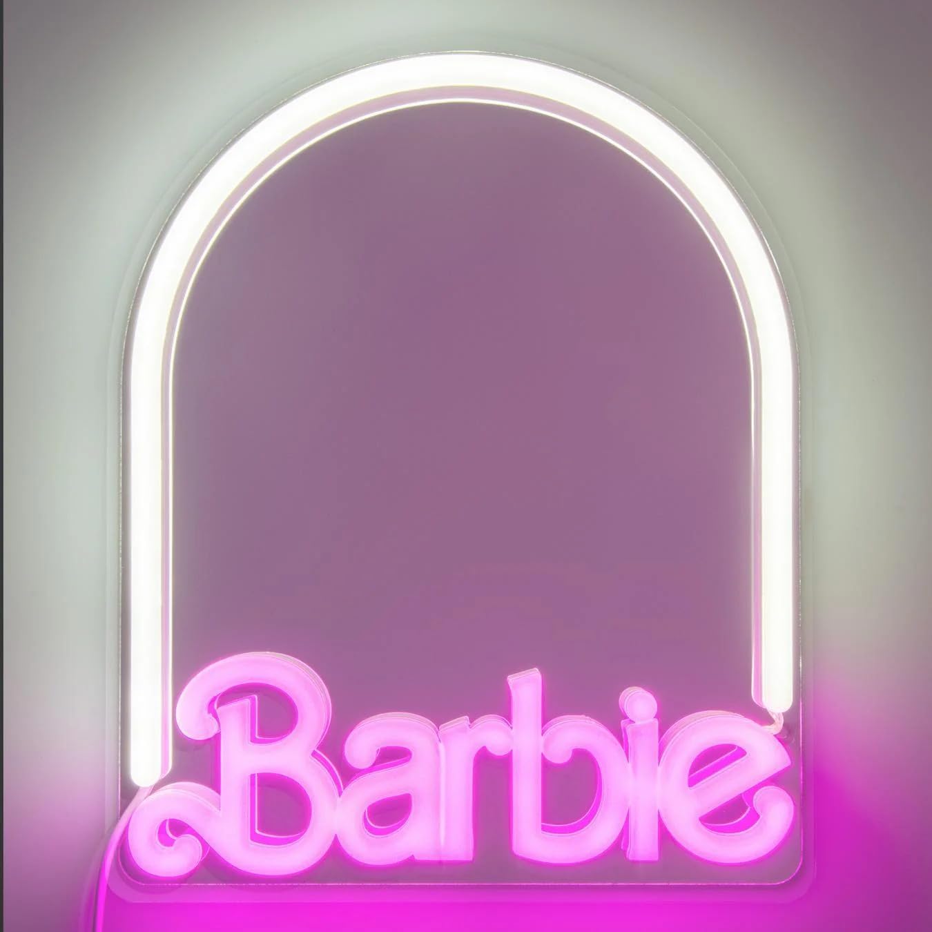 Paladone Barbie officiële gelicentieerde grote computermat voor toetsenbord en muis vrouwen en kinderen thuiskantoordecoratie, gaming cadeau bureauaccessoire Paladone Barbie officiële gelicentieerde grote computermat voor toetsenbord en muis vrouwen en kinderen thuiskantoordecoratie, gaming cadeau bureauaccessoire