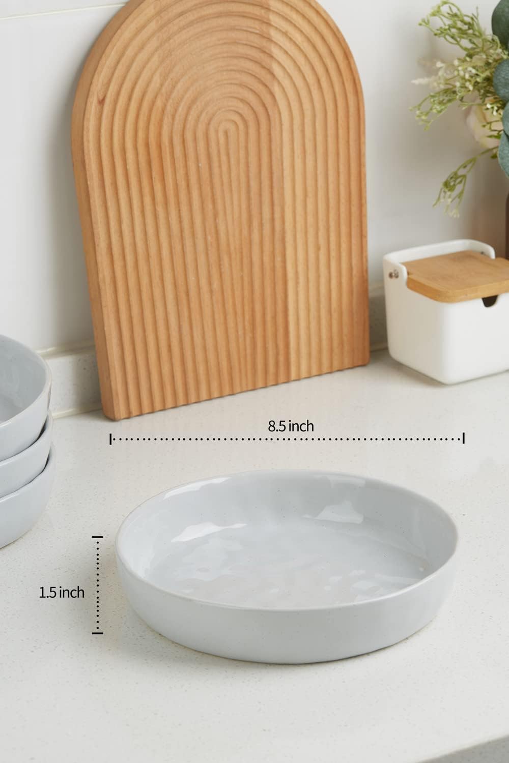 Famiware Mars Plates and Bowls Set for 4, 16 Pieces Dinnerware Sets, 8.5" Pasta Bowls for Serving, Light Gray