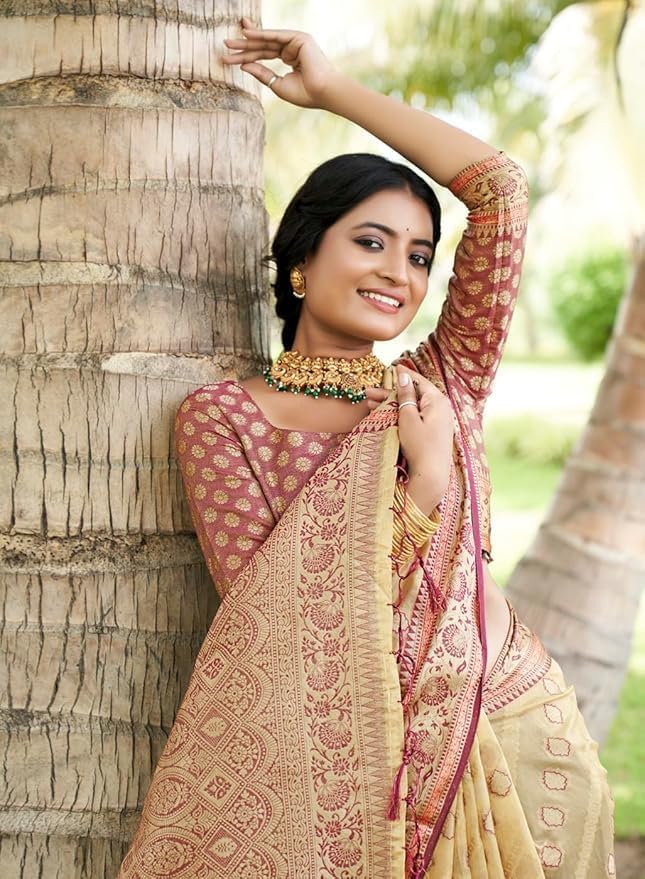 Women's Organza Kanjivaram Pure Soft Silk Handloom Saree Pure Golden Zari With Blouse Piece