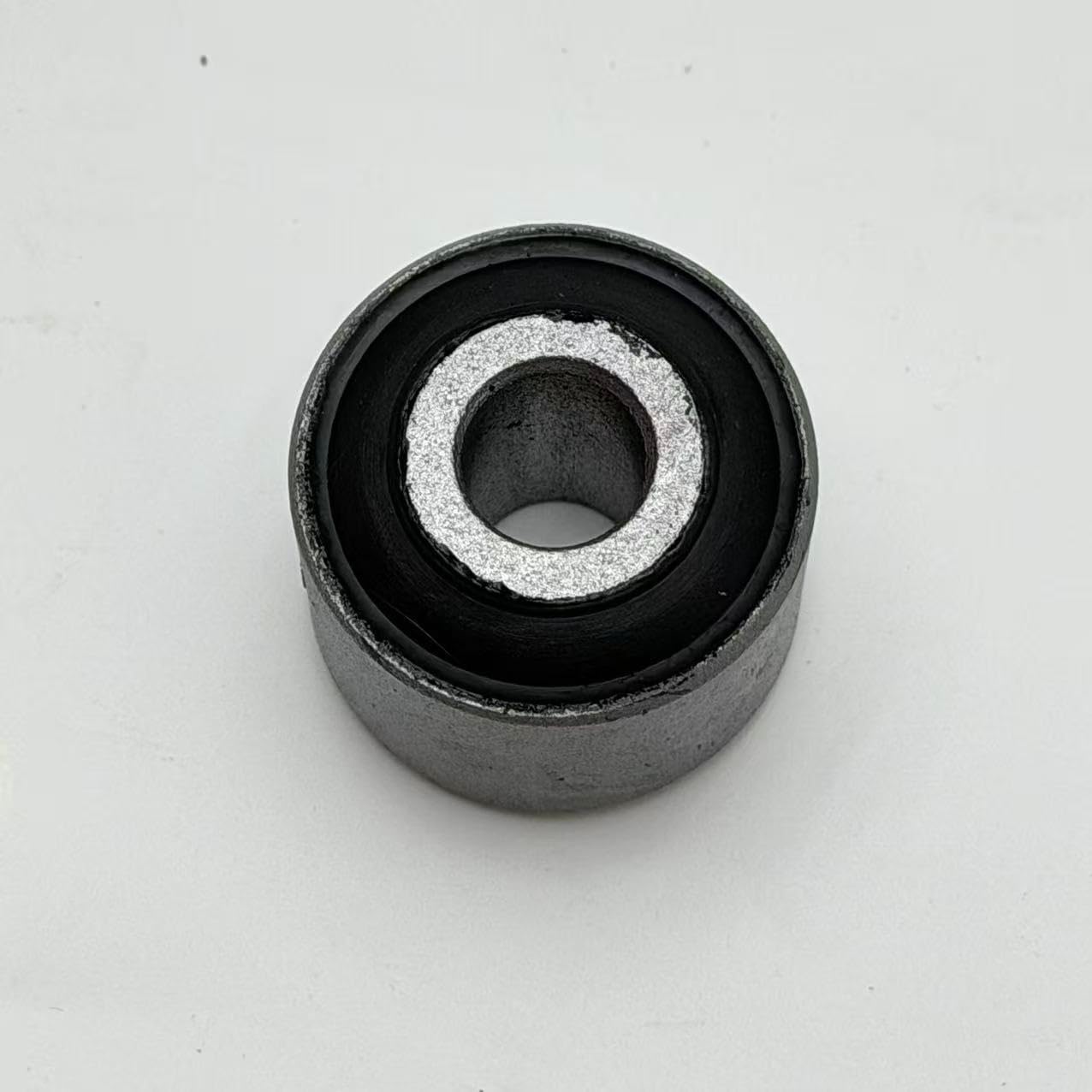 Front suspension arm bushing, rubber sleeve, shock absorber gel compatible with Hummer H3 15102550