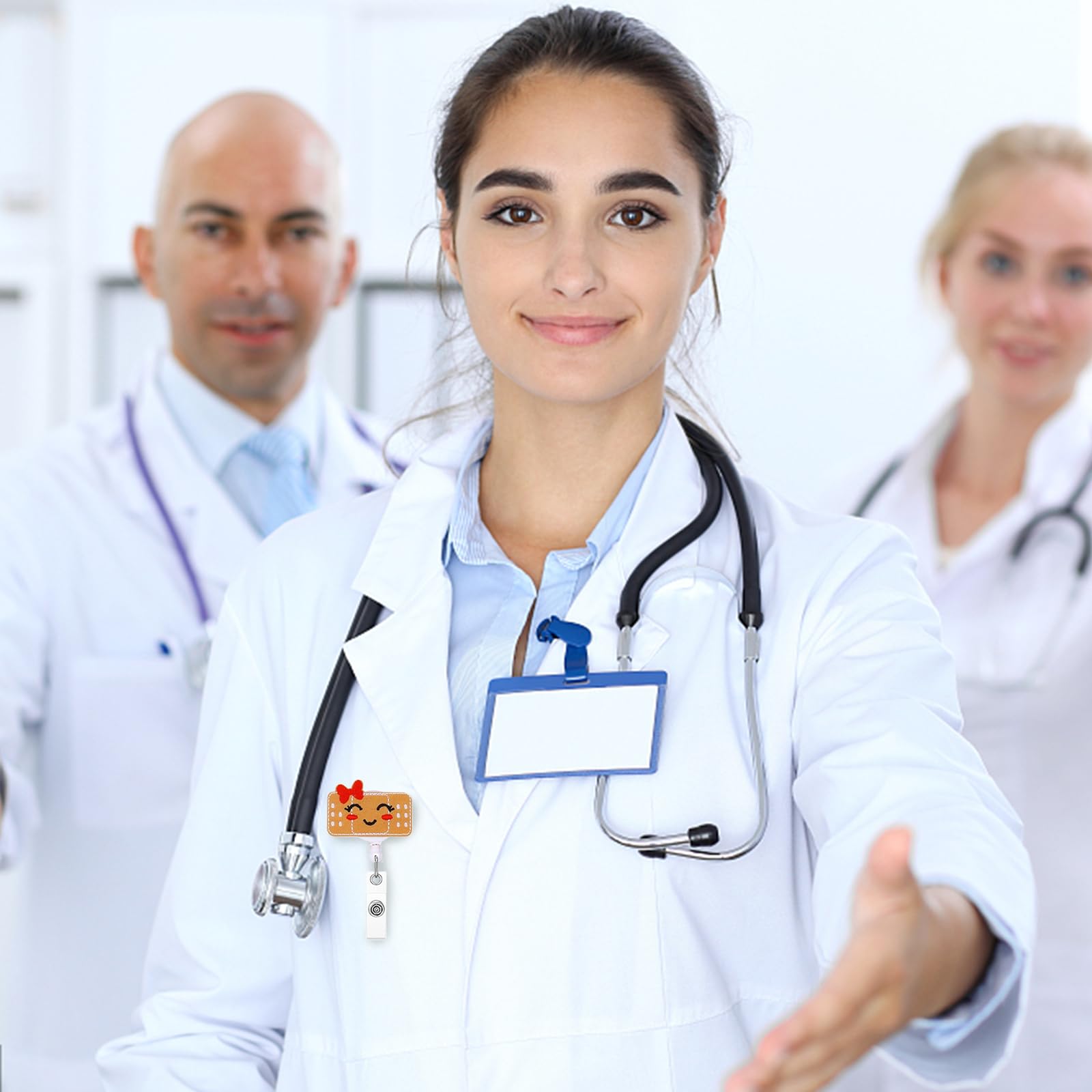 10 Stück Ausziehbarer Ausweishalter – Für Krankenschwestern, Lehrer & Studenten