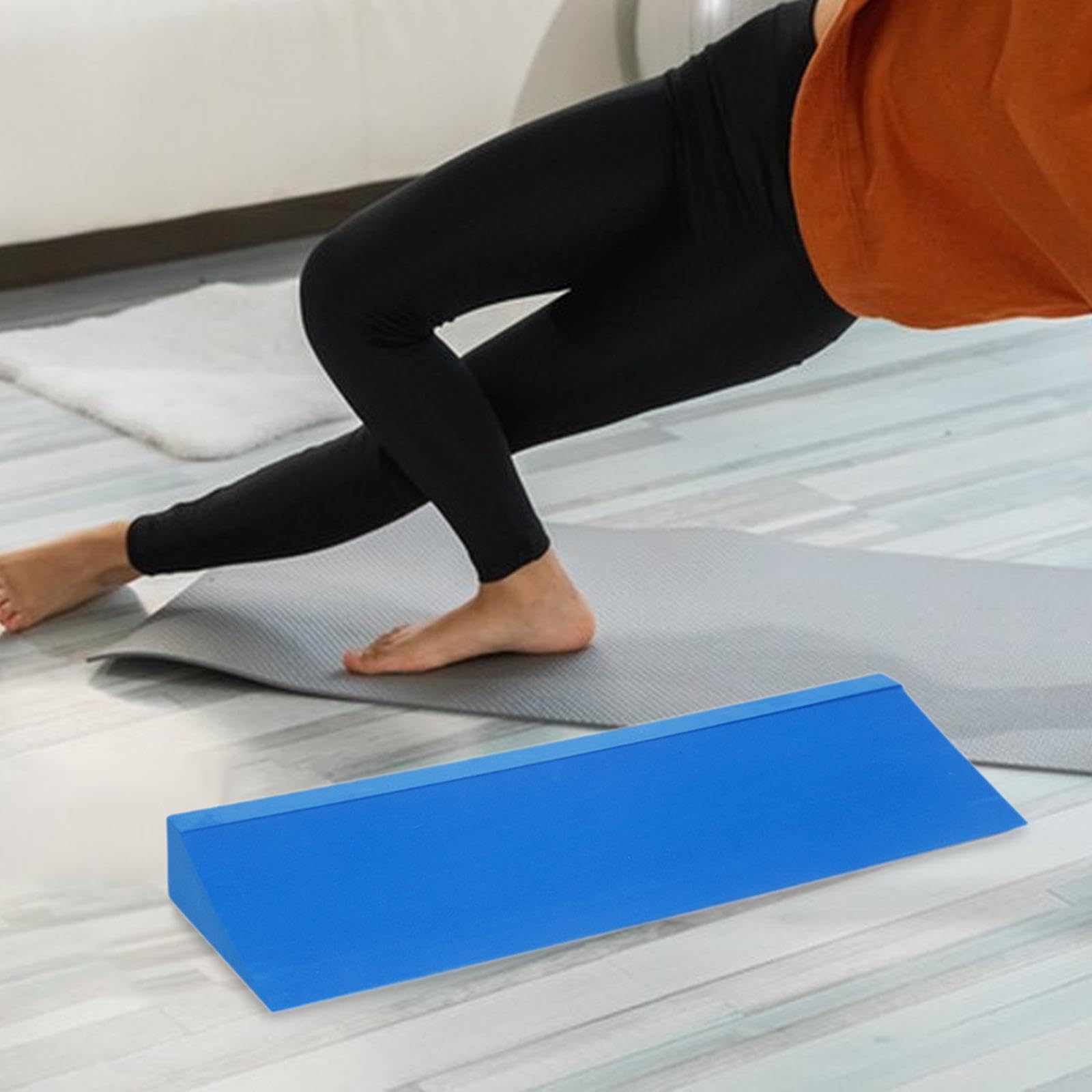 YIJU Yoga Wedge Block Slant Board Equipment Foot Stretcher Lightweight Squat Wedge Block Yoga Brick for Pilates Muscle Building, Blue