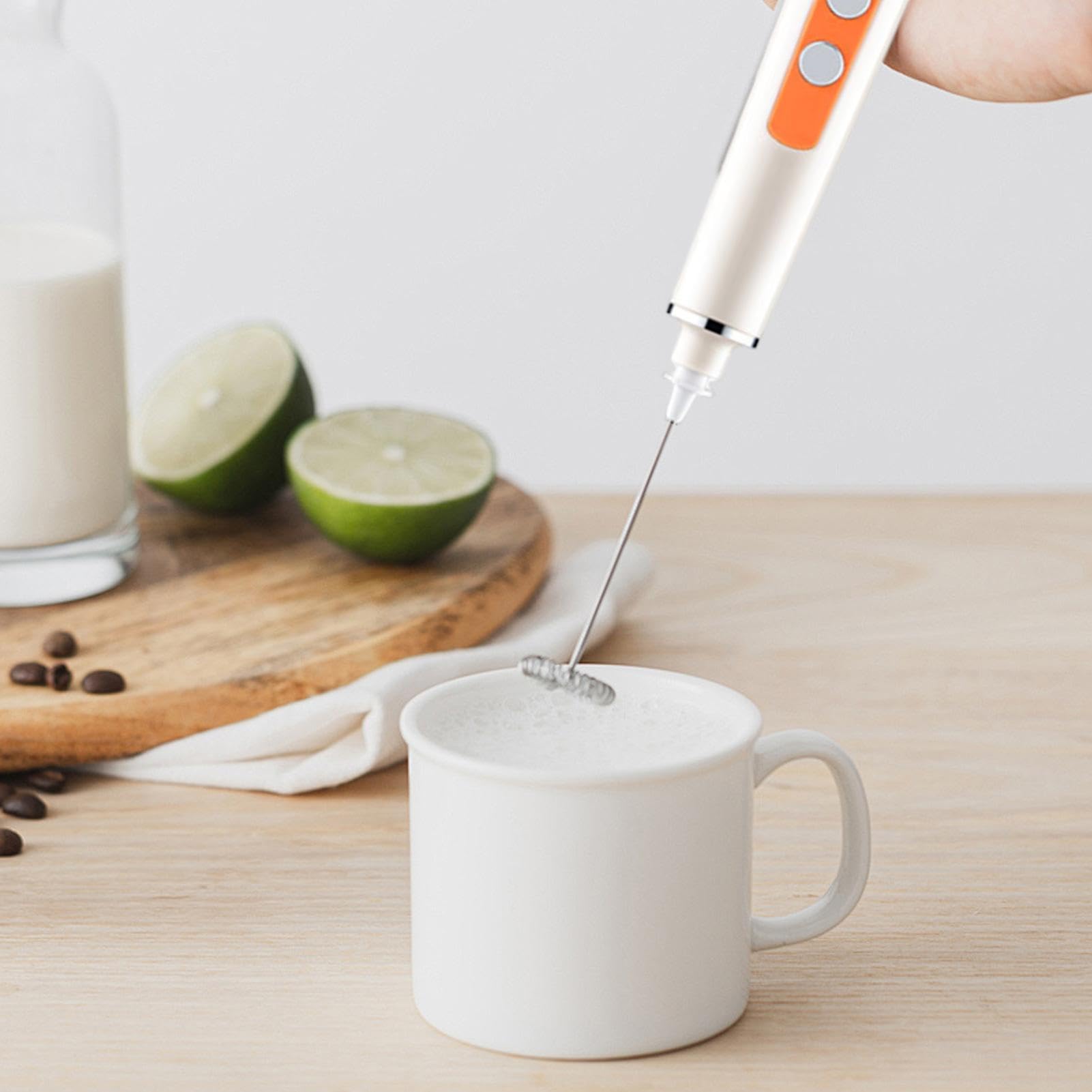 Frullatore elettrico a 4 fruste, schiuma ricaricabile USB, montalatte regolabile senza fili, miscelatore per bevande per latte, frustino per latte e caffè, 30 x 3 cm