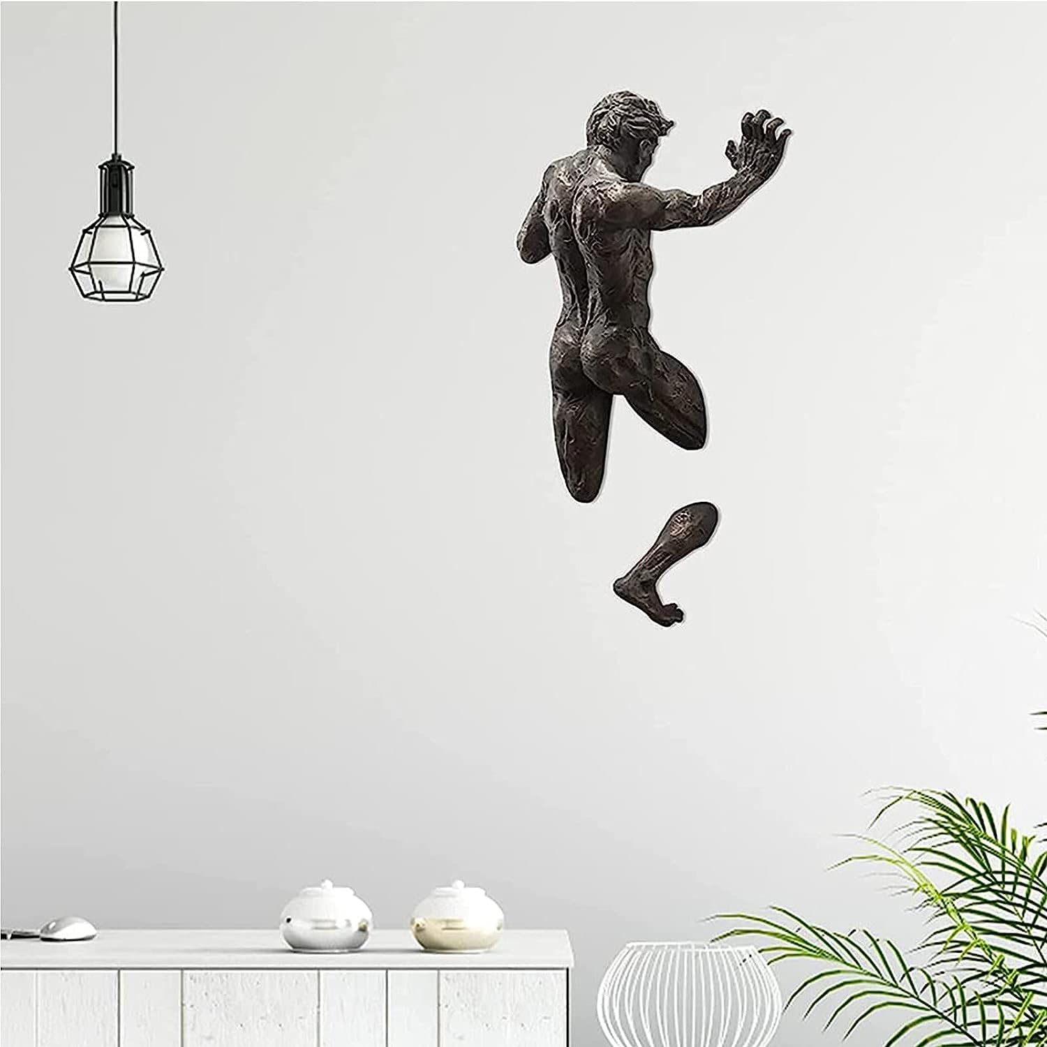Decorazione Murale In Ottone Con Statua Di Uomo Seduto - Finitura Anticata - Indian Art