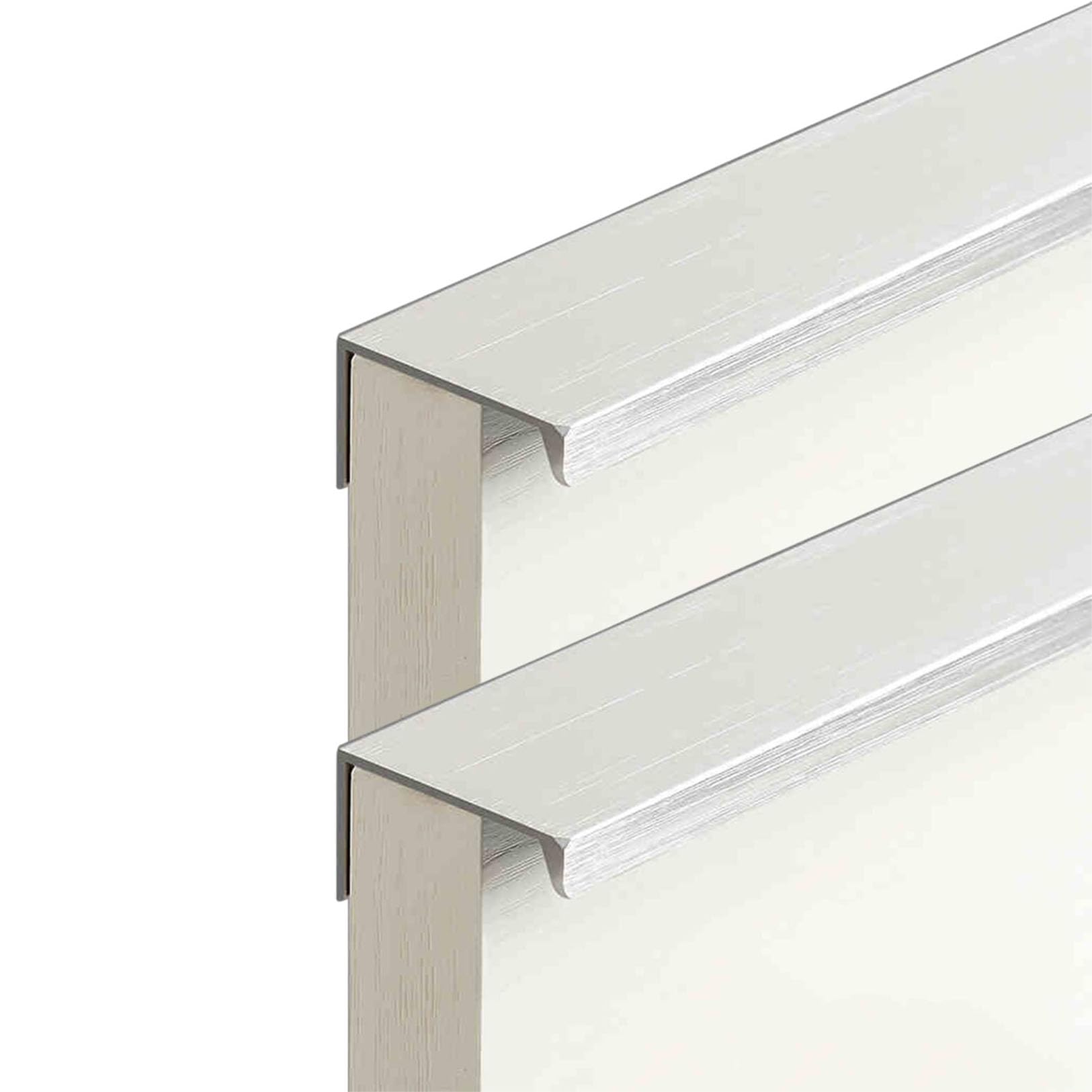 Poignées de meubles en aluminium pour moderniser votre cuisine d'architecte