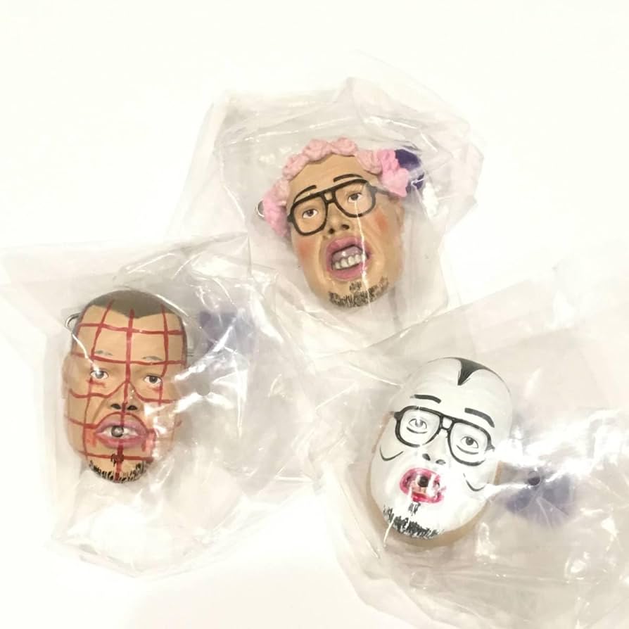 Amazon.co.jp: 野性爆弾くっきー 顔面バッジコレクション ガチャ