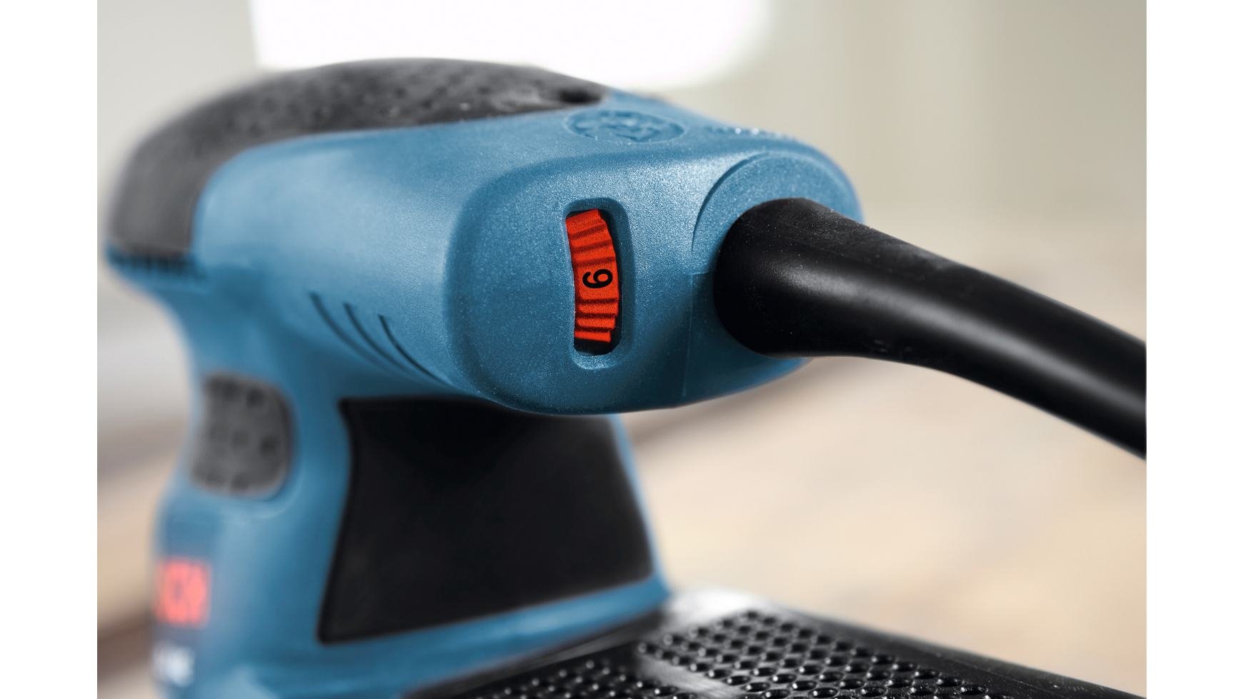 Bosch Professional GEX 125-1 AE lijadora excéntrica (plato de lijado de 125 mm, 250 W, 3 discos de lijado, incl. maletín)