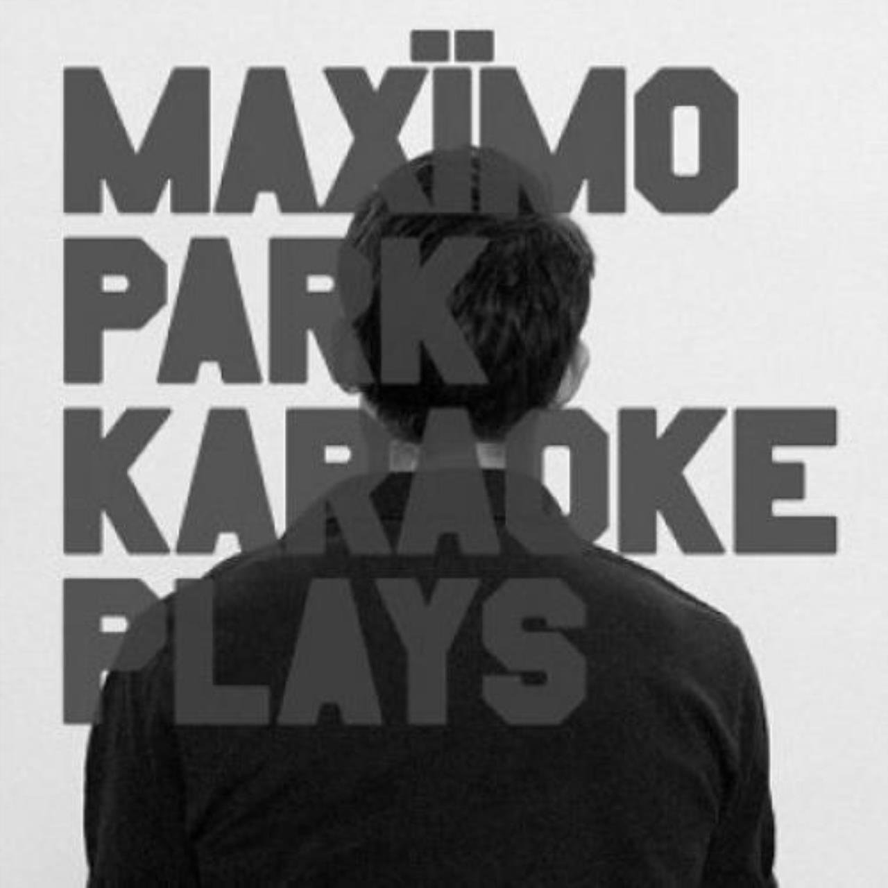 KARAOKE PLAYS