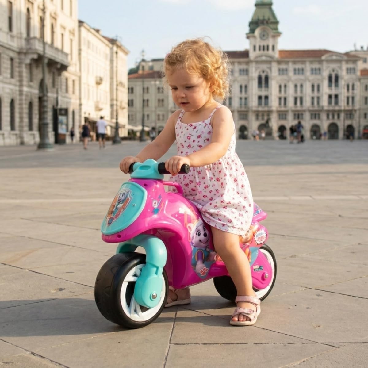 Jeździk Dla Dzieci Paw Patrol Skye & Everest – Motorek Biegowy Dla Dzieci Od 18 Miesięcy Do 3 Lat – Kolor Różowy i Jasnoniebieski – Stabilny, Lekki i Ergonomiczny – INJUSA