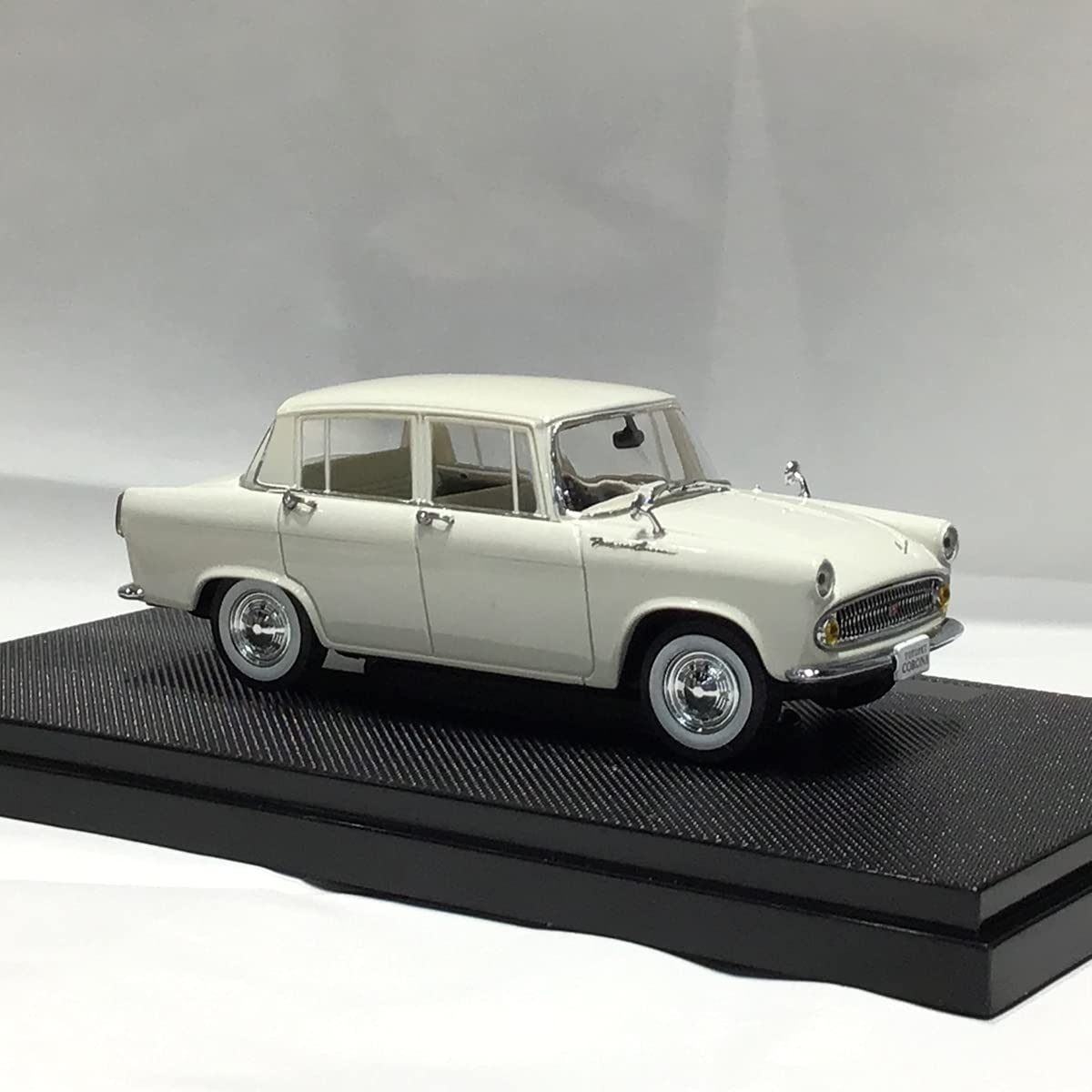 Amazon | エブロ 677 1/43 1960 トヨペット コロナ PT20 トヨタ