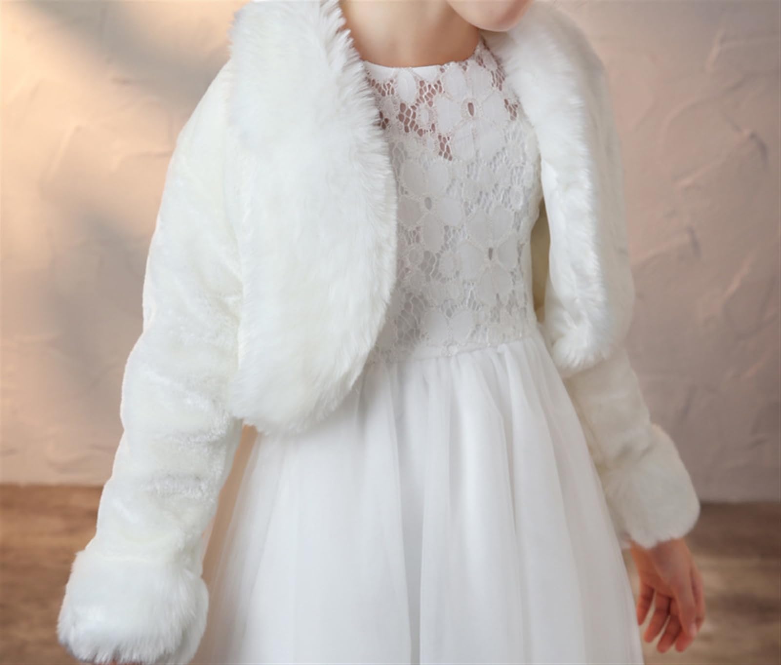 Boléro en Fausse Fourrure Fille Veste de demoiselle d'honneur Manteau Cardigan à Manches Longues pour Mariage