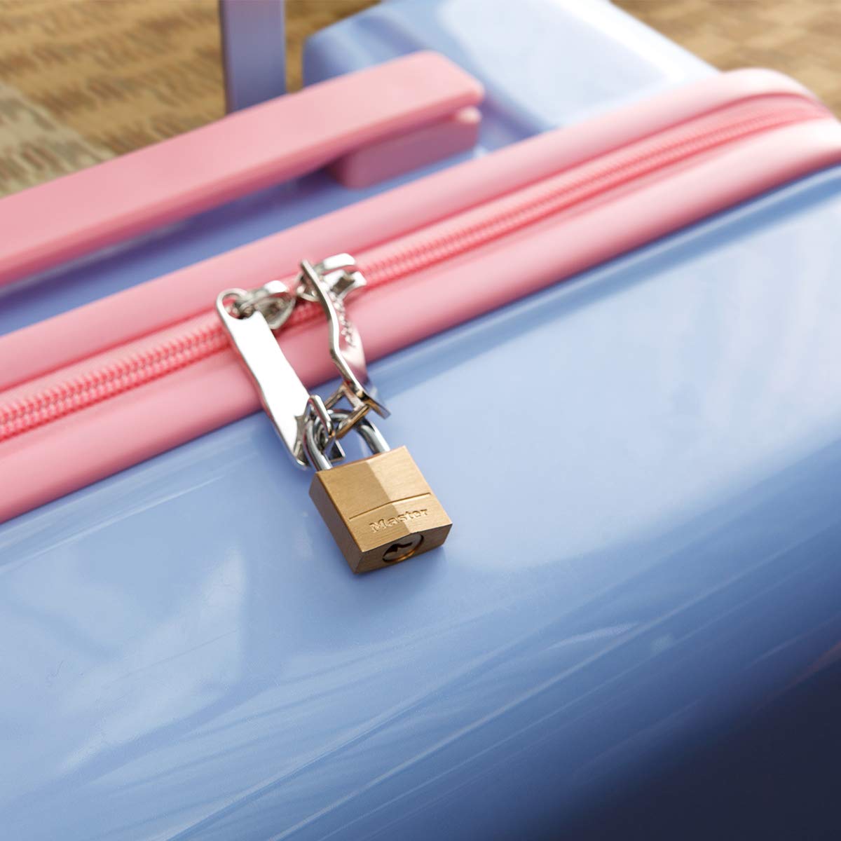 Master Lock 120EURQNOP 4 Keyed Alike Padlocks Small [Family Pack of 4] 120EURQNOP-Best Used for Backpacks, Luggage, Computer Bags, Locker, Gym and More, Gold