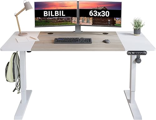 BilBil - Escritorio eléctrico de pie de 63 x 30 pulgadas, mesa de pie ajustable con tablero de empalme, escritorio de oficina en casa, marco Roble y