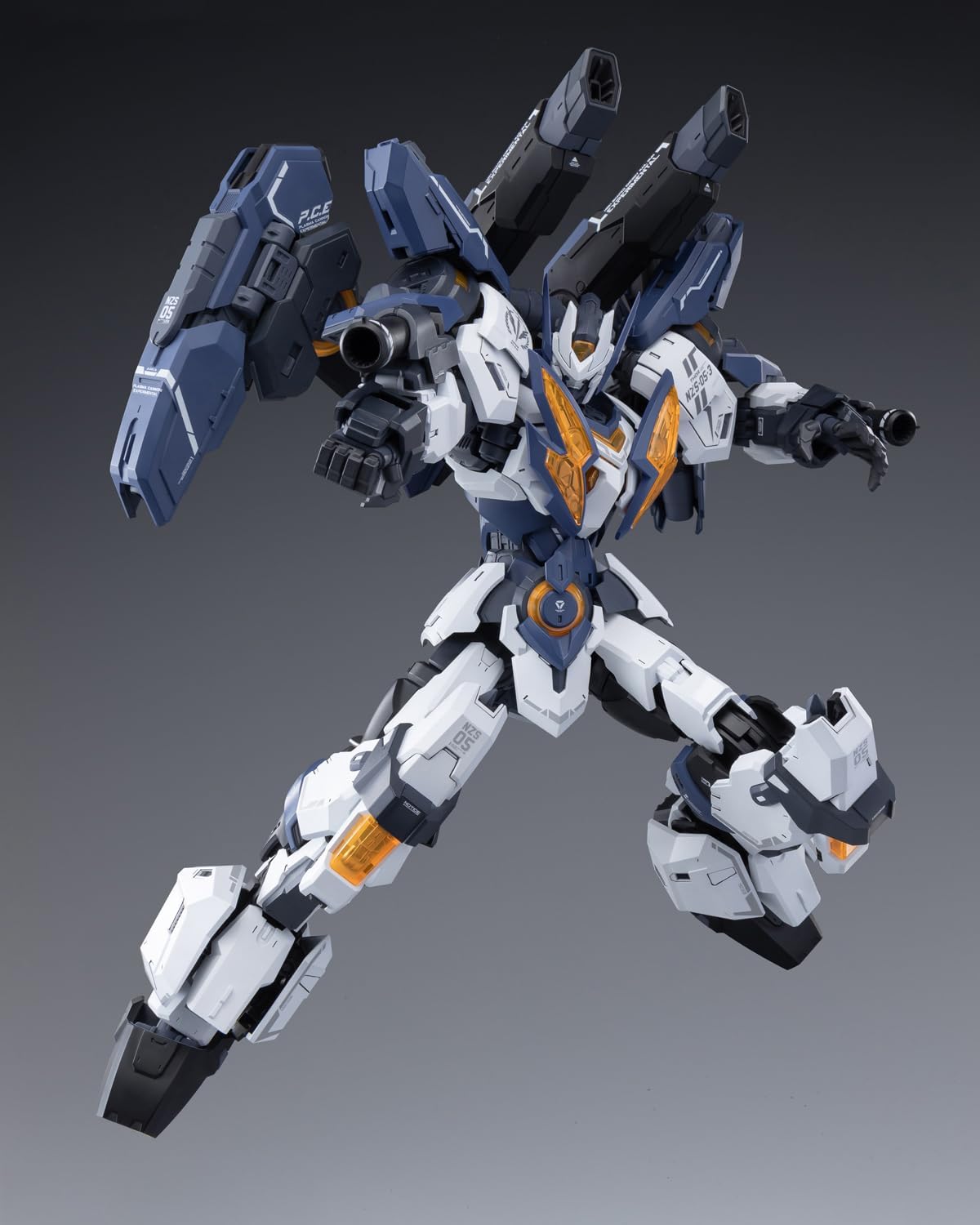 Pipigirl Genuine License Plastic Model Action Figures Kits, Flame Soul Emperor of Flame, 8.66in Mecha Model, 1:100 Collectible Easy to Assemble Action Figures