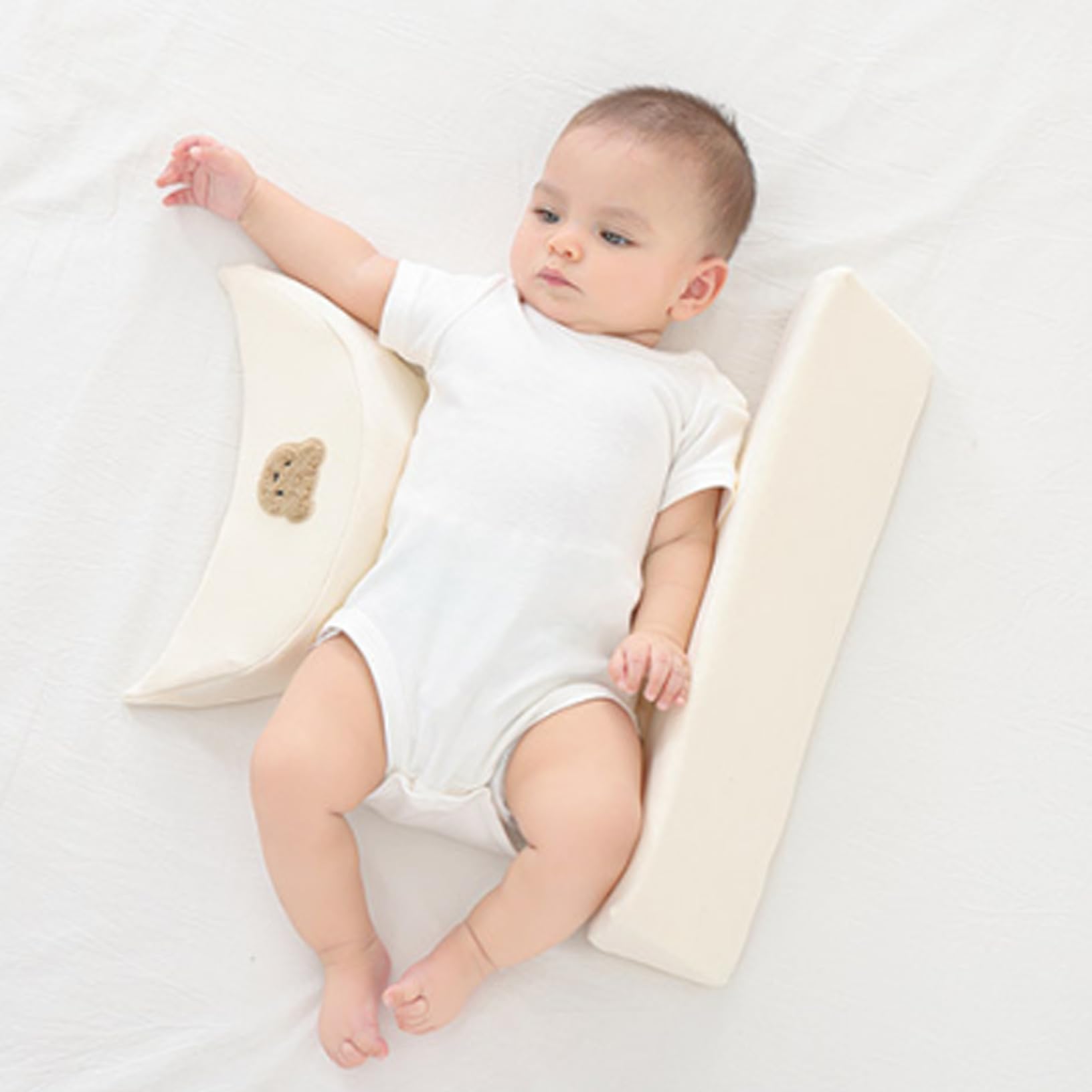 Cale de Couchage latérale pour bébé, positionneur de Sommeil Anti-roulis réglable pour bébé pour Le Soutien du Dos, Oreiller compensé Doux et Respirant pour Nouveau-né, Jaune Clair