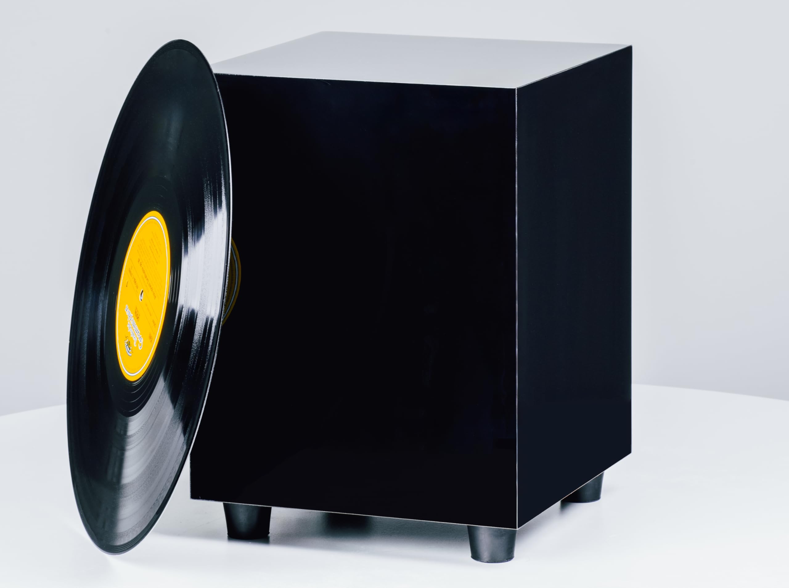 Pro-Ject Sub Box 50 E, kompakter aktiver Subwoofer mit Low und High Level Input, 100W (Schwarz)