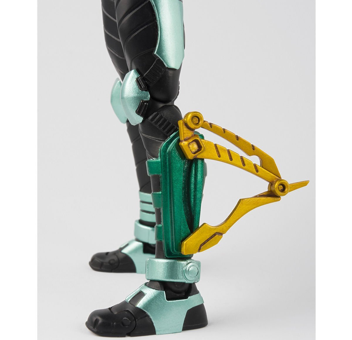 Amazon.co.jp: バンダイ(BANDAI) S.H.Figuarts（真骨彫製法） 仮面 
