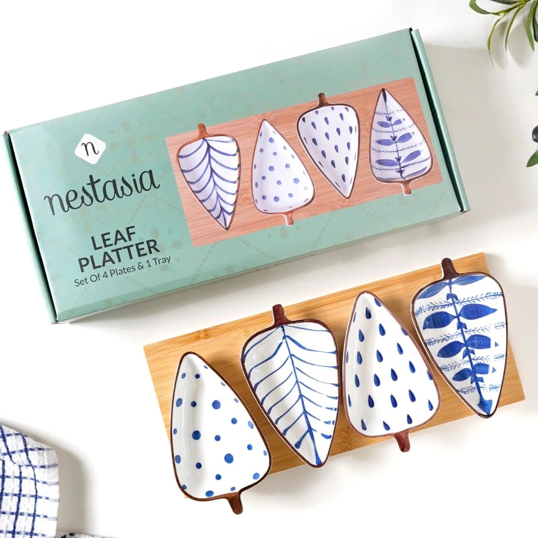 Contemporary Leaf-Shaped Ceramic Blue and White Glossy Serving Platter with Wooden Board fo