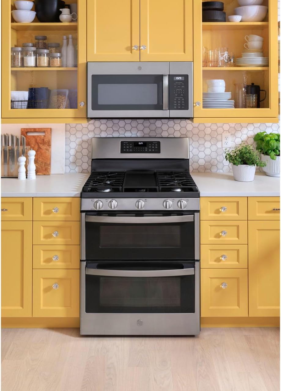 GE JGBS86SPSS 30" Free-Standing Gas Double Oven Convection Range 5 Sealed Burners, 6.8 Cu. Ft. Total Capacity, Dishwasher Safe Continuous Cast Iron Grates, Steam Clean