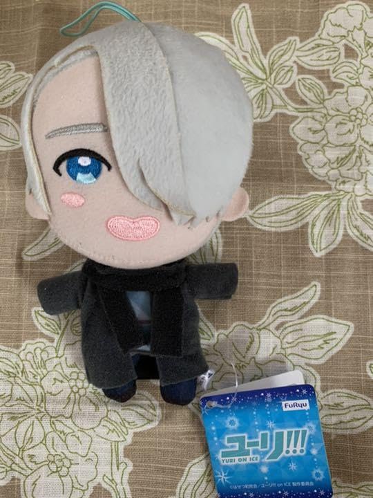 Amazon.co.jp: ユーリ on ice ぬいぐるみ ヴィクトル : おもちゃ