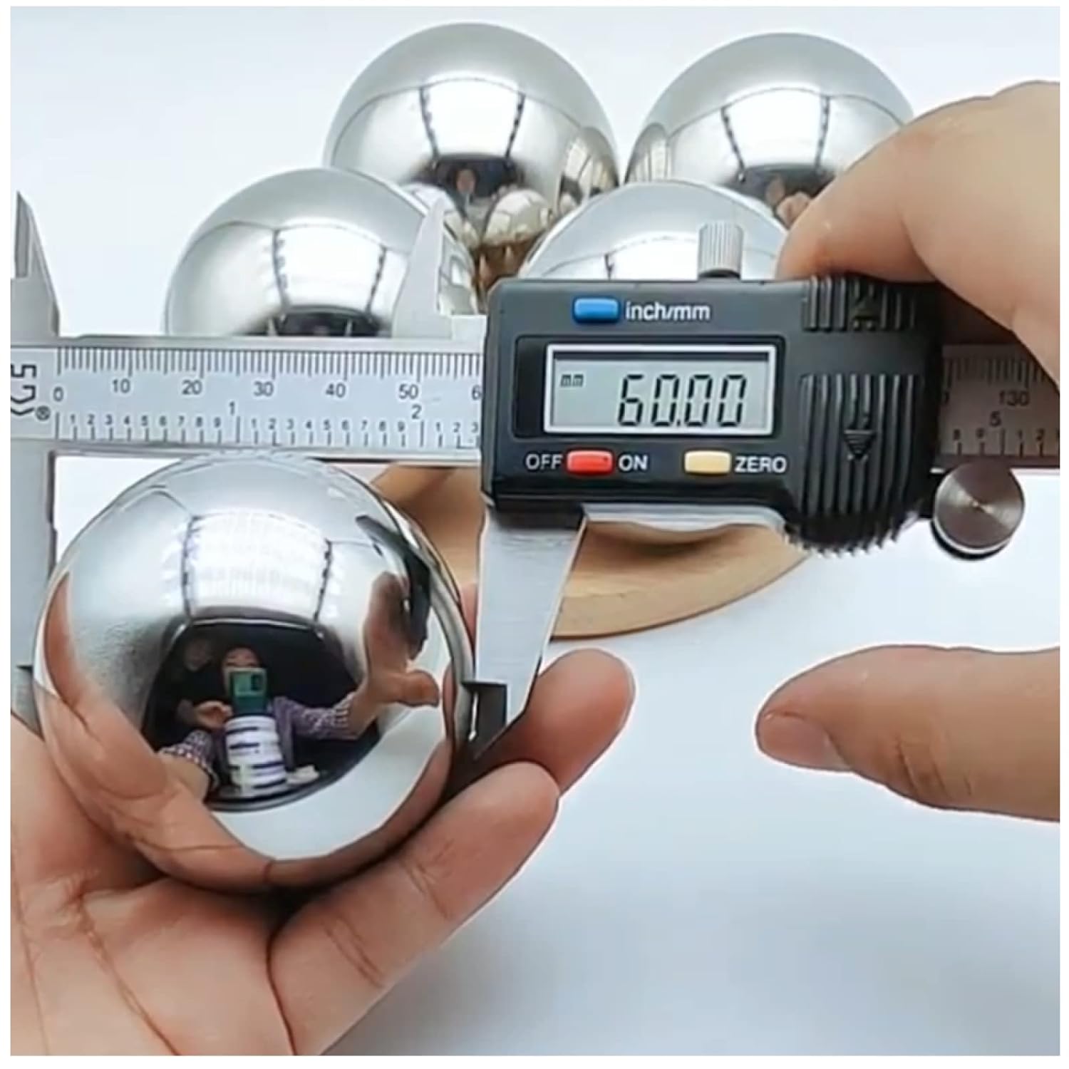 Bearing Steel Solid Precision Large Steel Ball 38.5mm Single 230g*2pcs Ball GCR15 Ball(30mm/pcs110克)