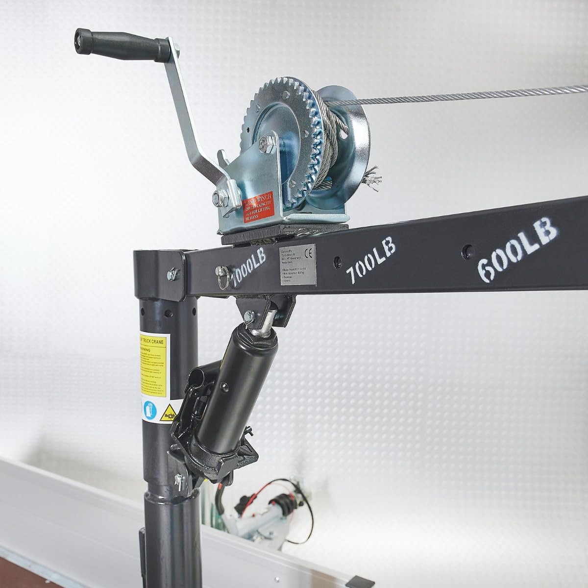 Hebebühne Auto Kran 450 kg - Hydraulischer Anhängerkran mit Seilwinde 9,5 m - 360° Schwenkarm - klappbar - Tragarm 80-135 cm - max. Hubhöhe 225 cm - Montageplatte