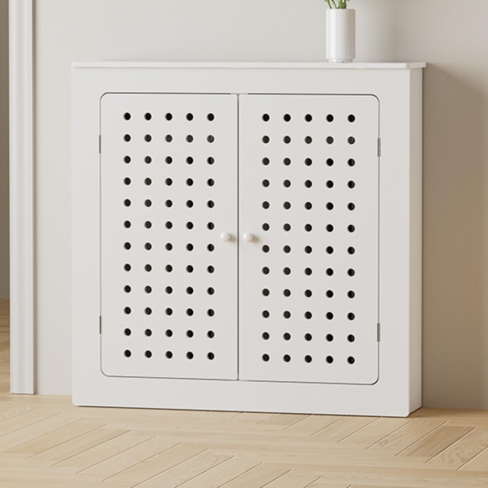 Cubreradiador elegante con estante de seguridad y acabados decorativos interiores
