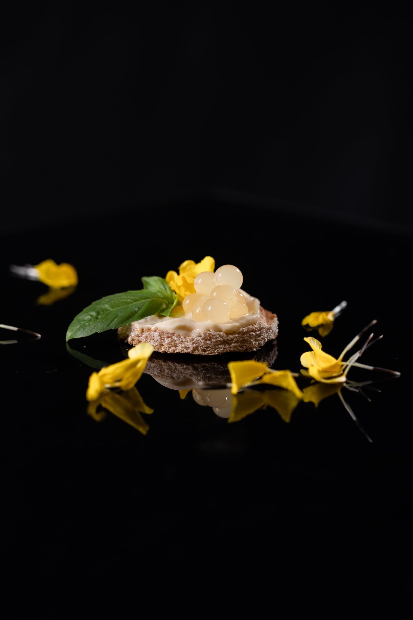 Perlas limón para cóctel. Fruta concentrada en perlas para coctel /decoración / tapas / ensaladas / navidad / bebidas. Esferas zitron. Tarro de 180gr, 160-180 esferas.
