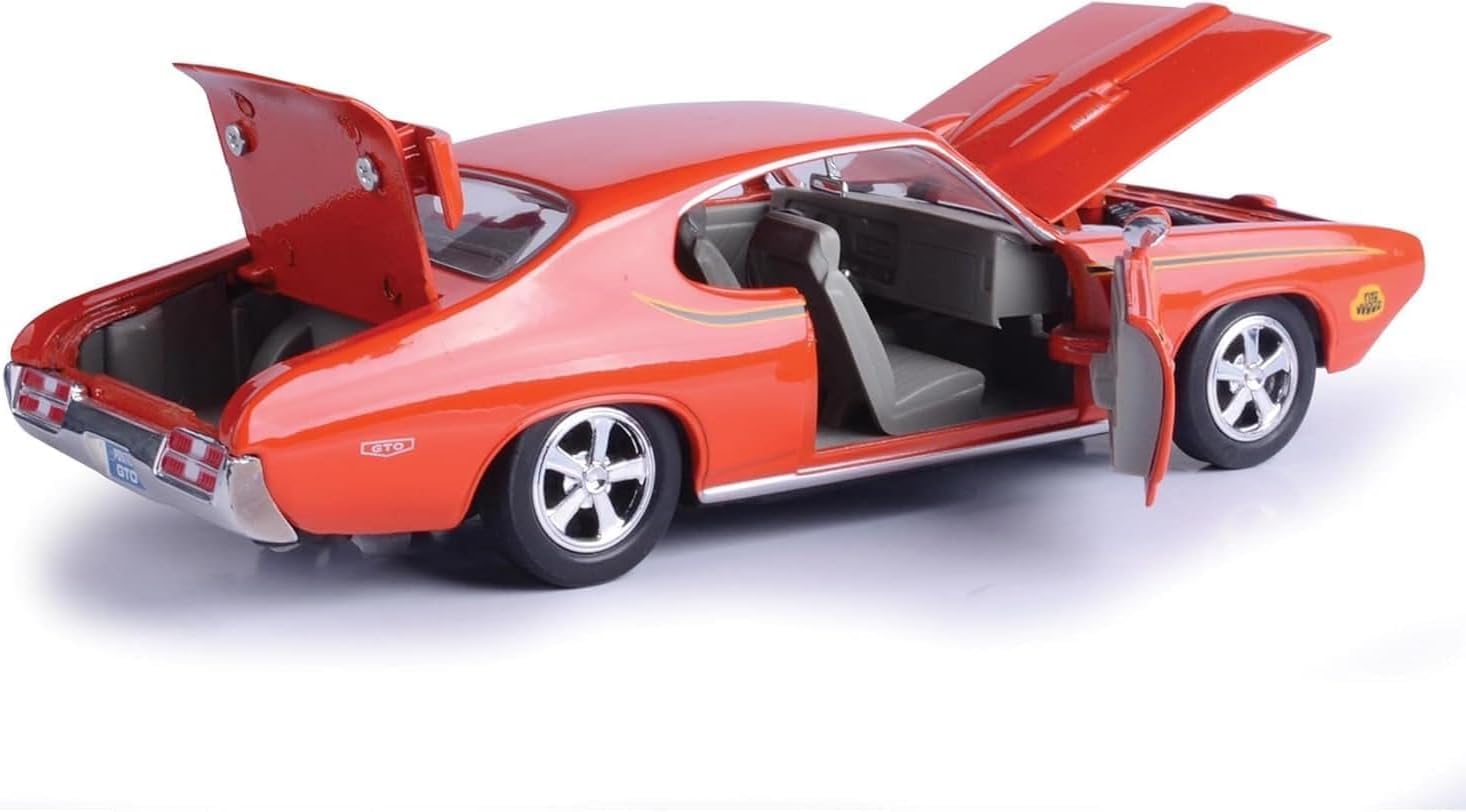 1969 Pontiac GTO, Orange, 1/24 Scale Diecast Model Toy Car Motormax 73242 - Image 2