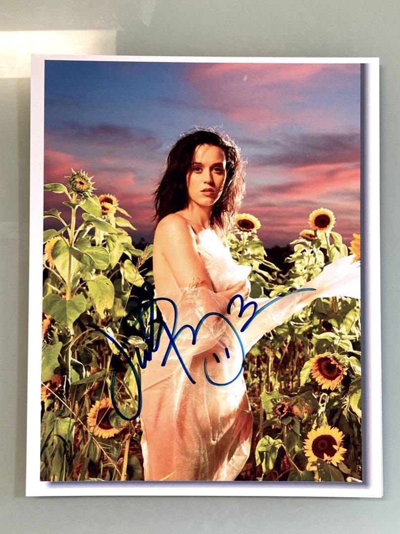 ケイティ・ペリー直筆サイン入り超大型写真…Katy Perry… ケイティ・ペリー直筆サイン入り超大型写真…Katy Perry…