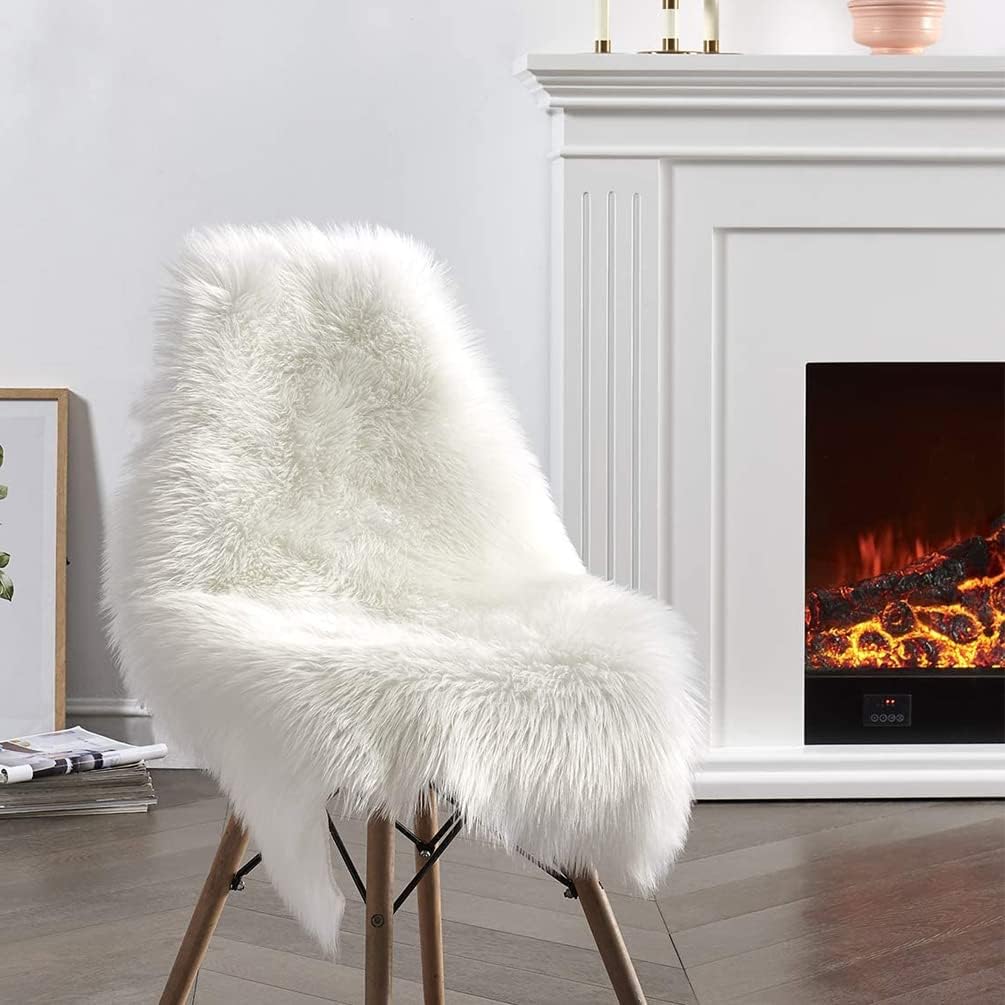 Fluffy Faux Sheepskin Rug Whtie 50x80 cm - Hypoallergenic Non-Shedding Area Rug for Living Room/Bedroom/Kids Room, Cloud-Like Soft & Machine Washable