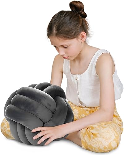 Almohada redonda con nudo para decoración de habitación de niños, juguete de peluche calmante para aliviar el estrés (gris oscuro, 11 pulgadas11.0in) disponible en Yaxa Colombia