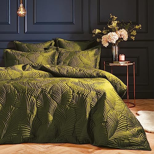 Paoletti Palmeria Quilted Duvet Cover Set - Super King - Moss