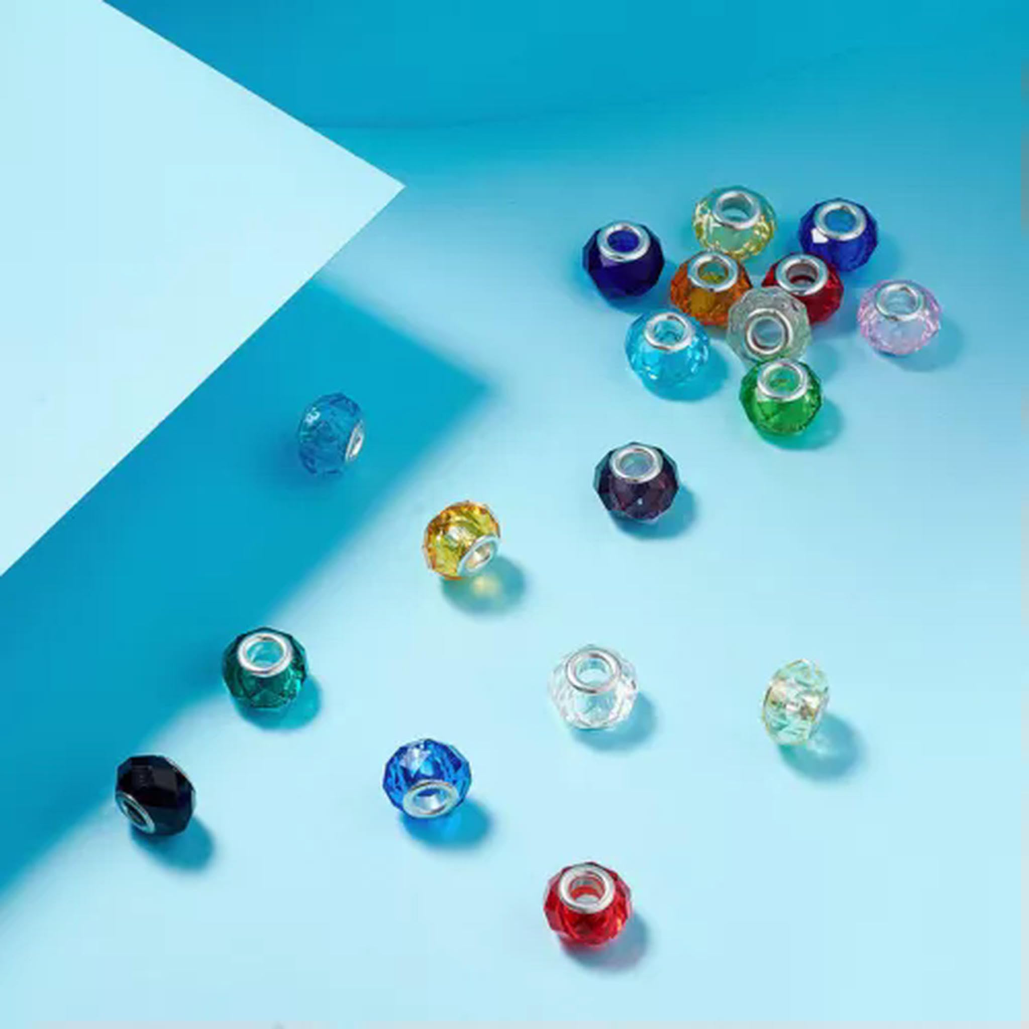 Koraliki z dużym otworem, Opakowanie 100 mosiężnych koralików z otworem 14x8 mm, wielokolorowe(Cyan)