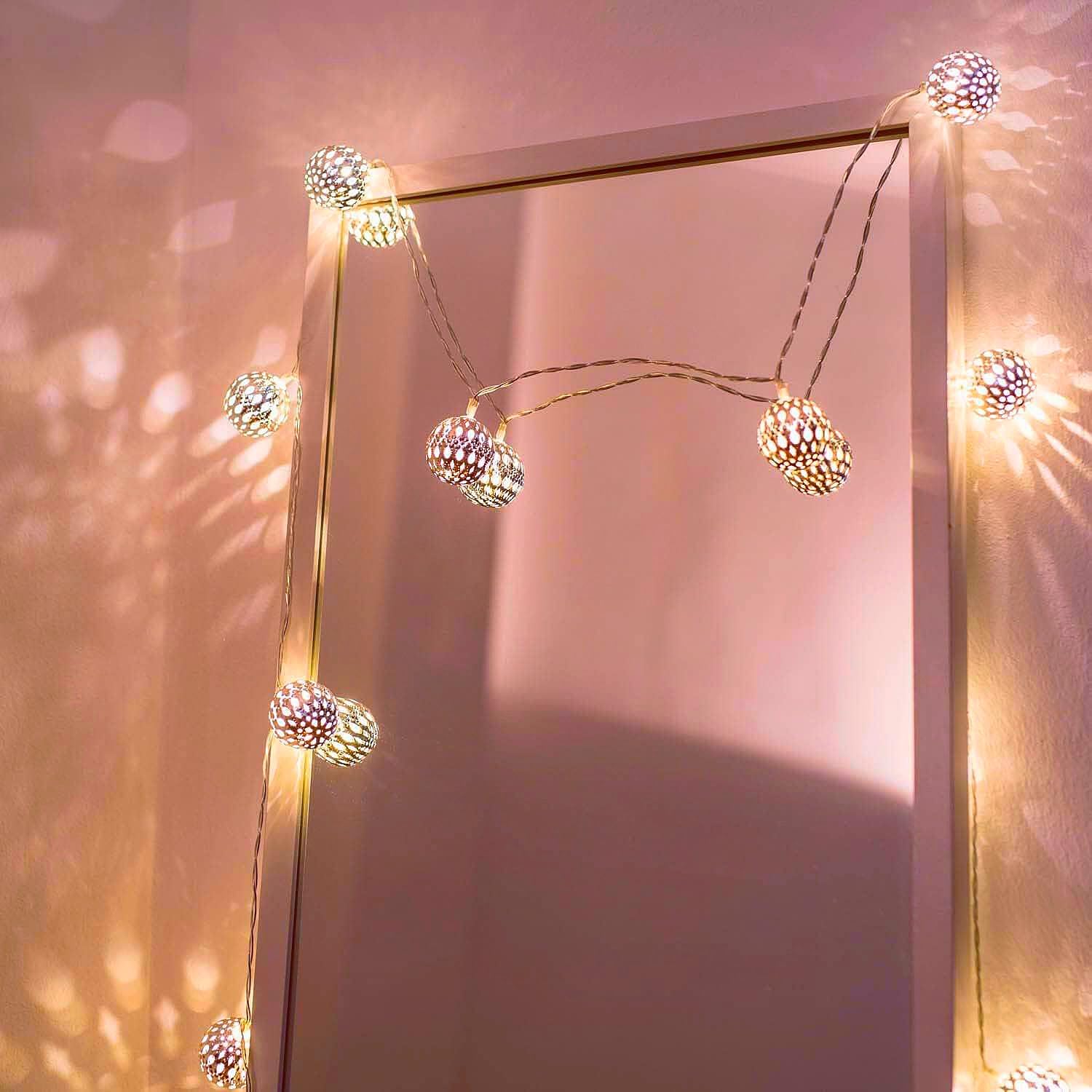 Hhmtaka Warm White Indoor Moroccan Ball Fairy String Lights 3M 20Led Battery Operated