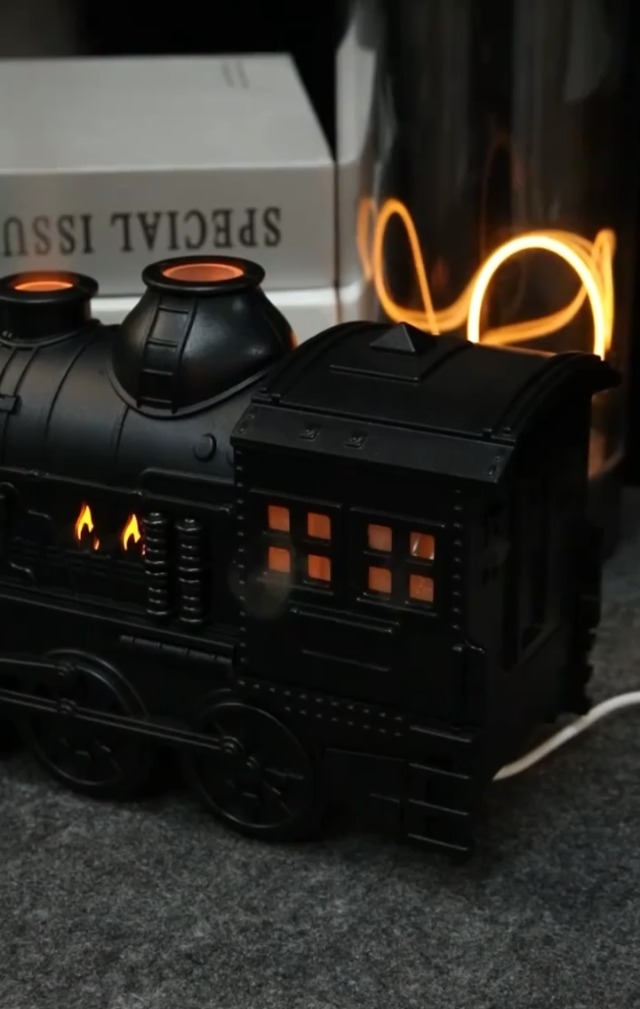 Difusor aromático eléctrico Steam Train 300ml con luz LED miniatura 7