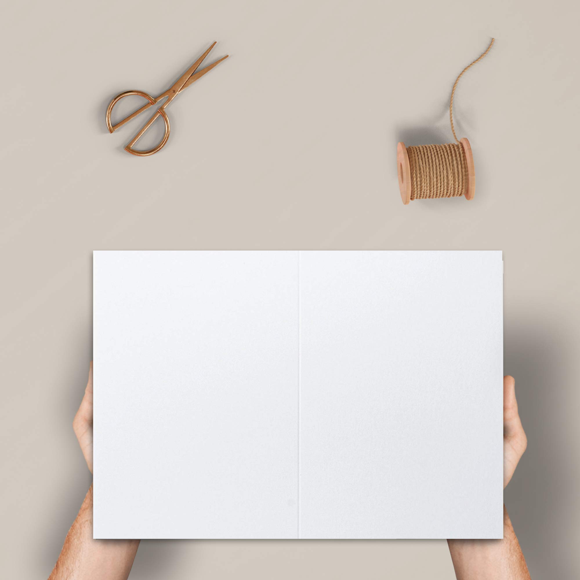 FarbenFroh Lot de 50 cartes format A4 pliées en blanc (blanc) – 21 x 29,7 cm – Carte XXL vierge 240 g/m² pour loisirs créatifs et personnalisation