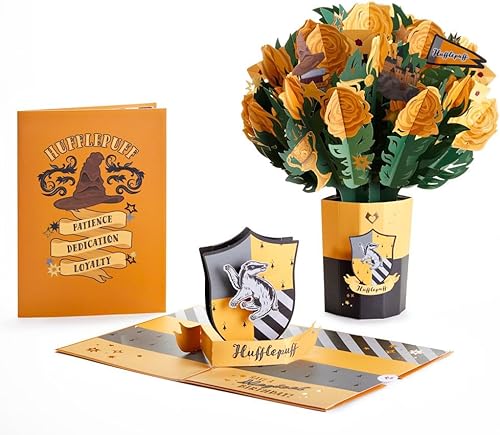 Lovepop Paquete de cumpleaños Harry Potter Hufflepuff, tarjeta de 5 x 7 y ramo desplegable, tarjetas de cumpleaños, regalos y decoraciones de Harry