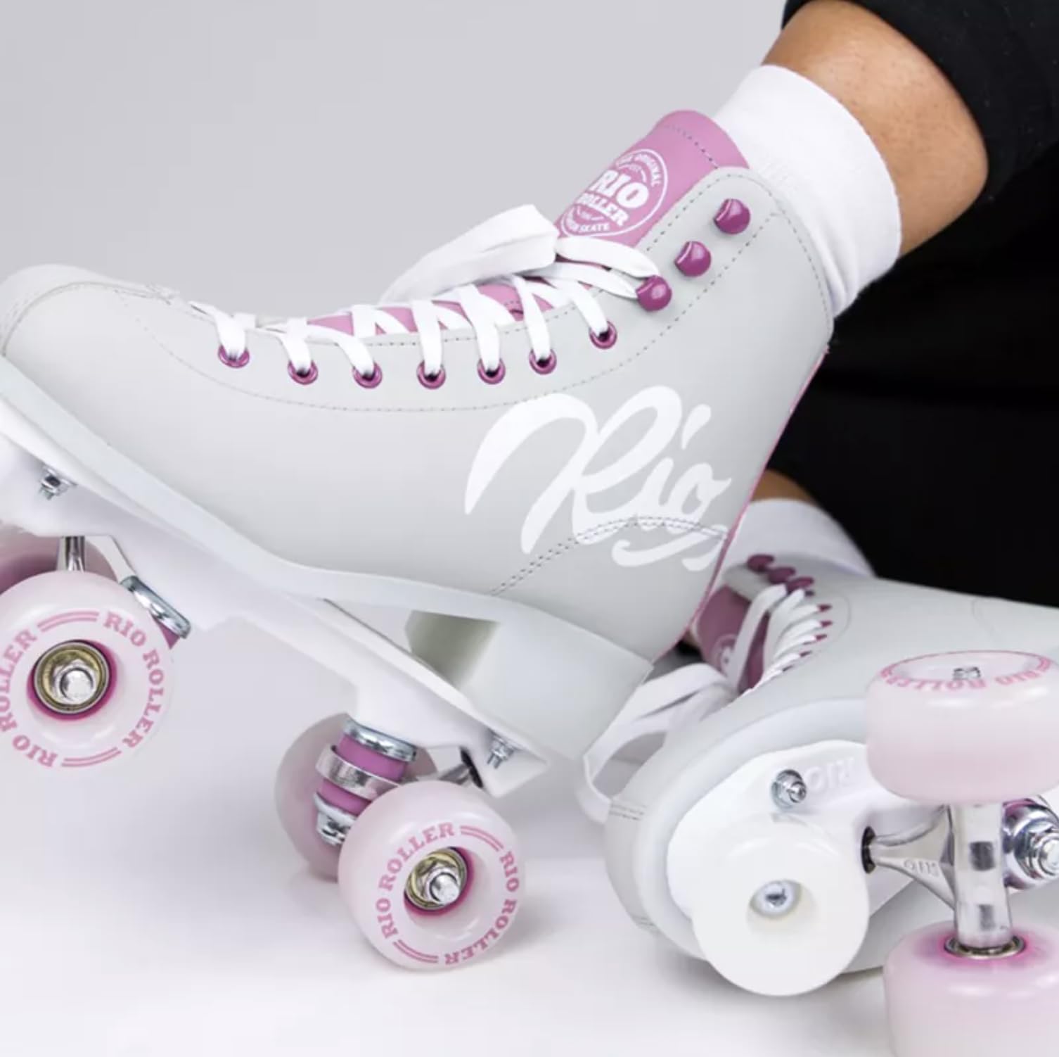 Rio Roller Script