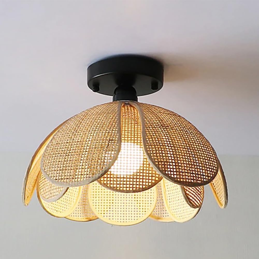 Luminaire plafonnier semi-encastré rotin fait main au design pétales