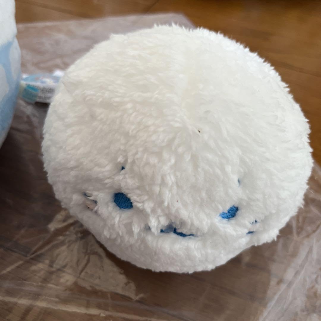 Amazon.co.jp: しろたん 一番くじ 特賞 クッション ひんやり氷の