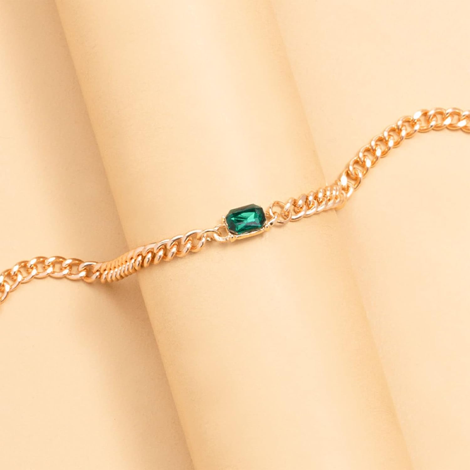 Boho Emerald Choker Necklace Gold Square Emerald Pendant Necklace Chunky Curb Chain Necklace Rectangle Emerald Square Necklace Chain Jewelry for Women - Image 5