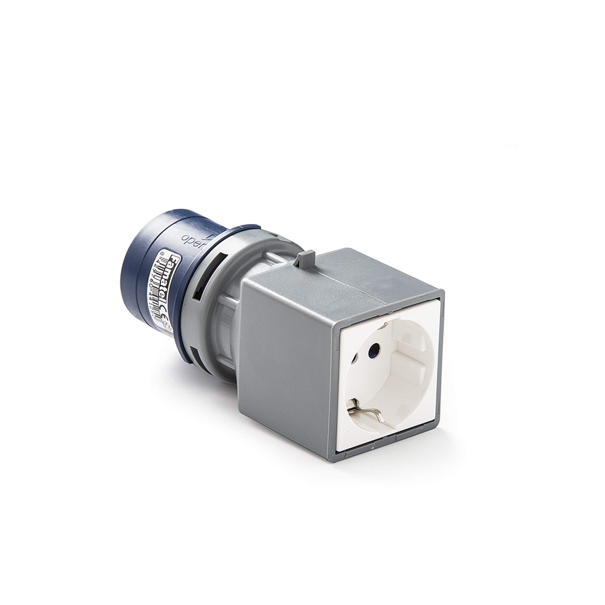 Adaptateur prise 2P+T FAMATEL 9000R13910 parfait pour le salon et le bureau