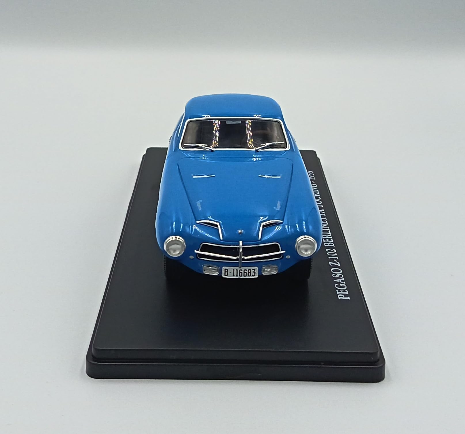 OPO 10 Modellino da Collezione in Scala 1/24 Compatibile con Pegaso Z102 Berlinetta Touring (1955) VC088