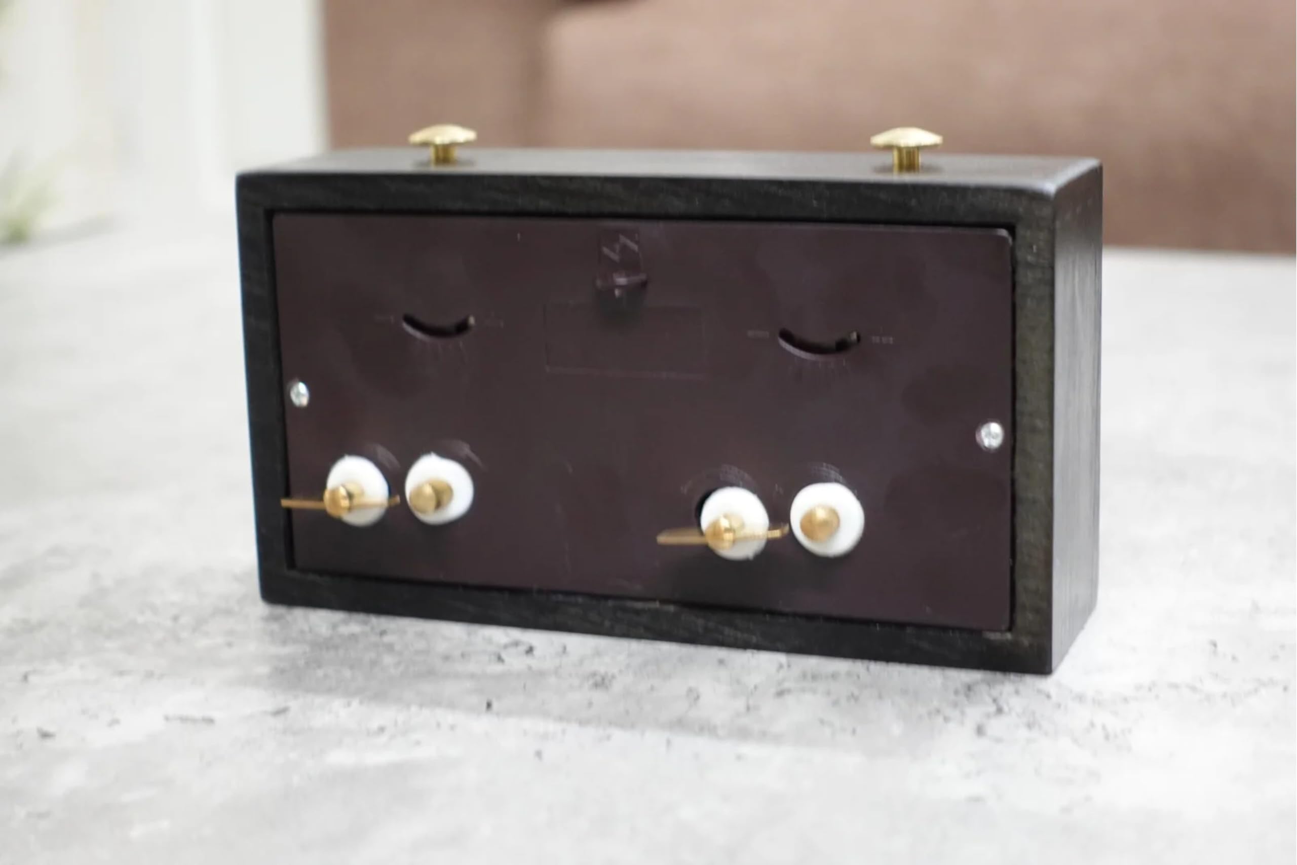 Gebeizte braune Turnier Analog Holz Schachuhr Traditionelle Aufziehbare Mechanische Schachuhr Massivholz Schachuhr für 2 Spieler Turnier Schachspiel Zubehör
